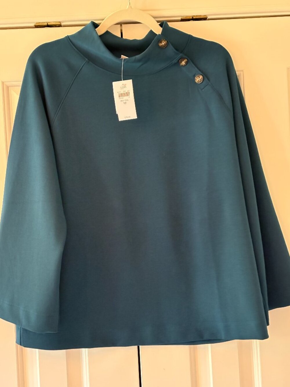 NWT J. Jill Teal Buttoned-Shoulder Knit Top Sz M